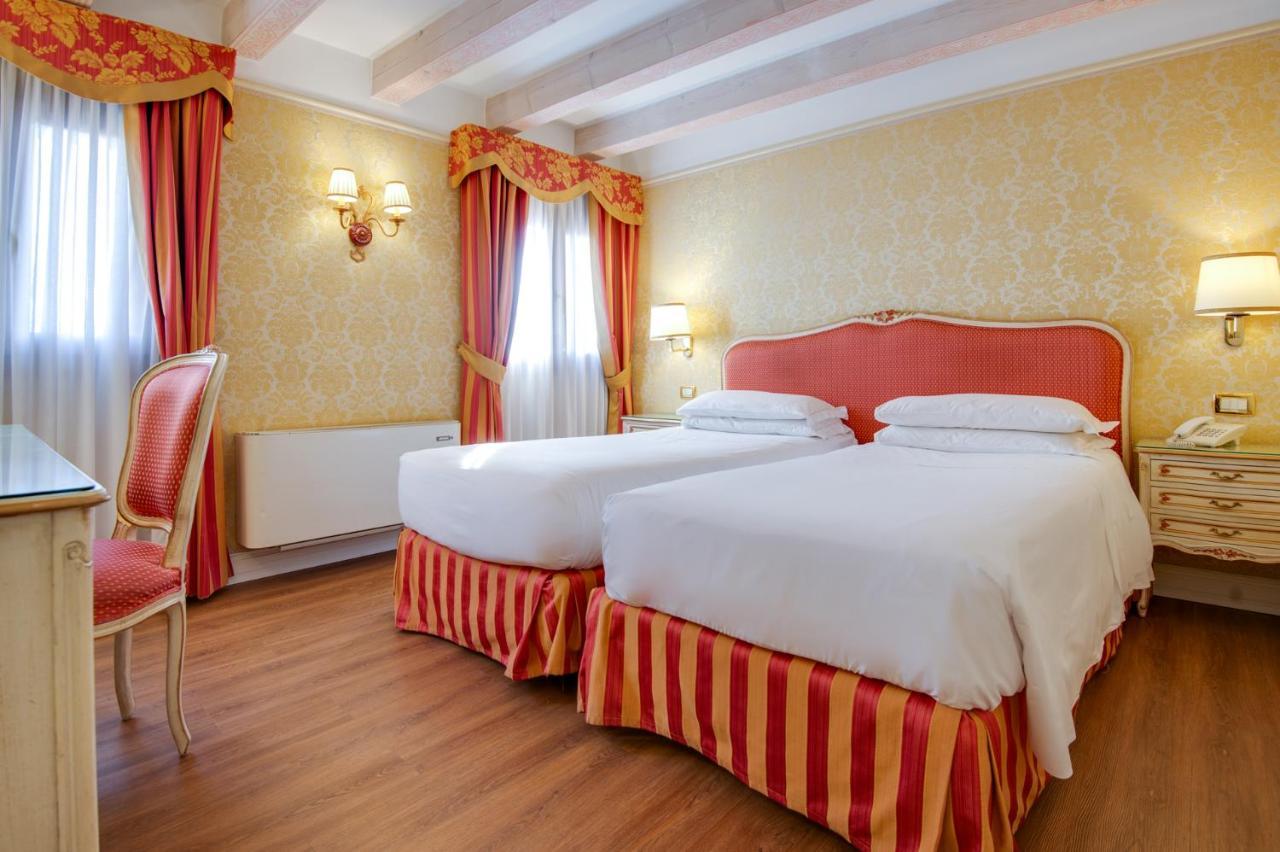 Hotel Antiche Figure Венеция Экстерьер фото