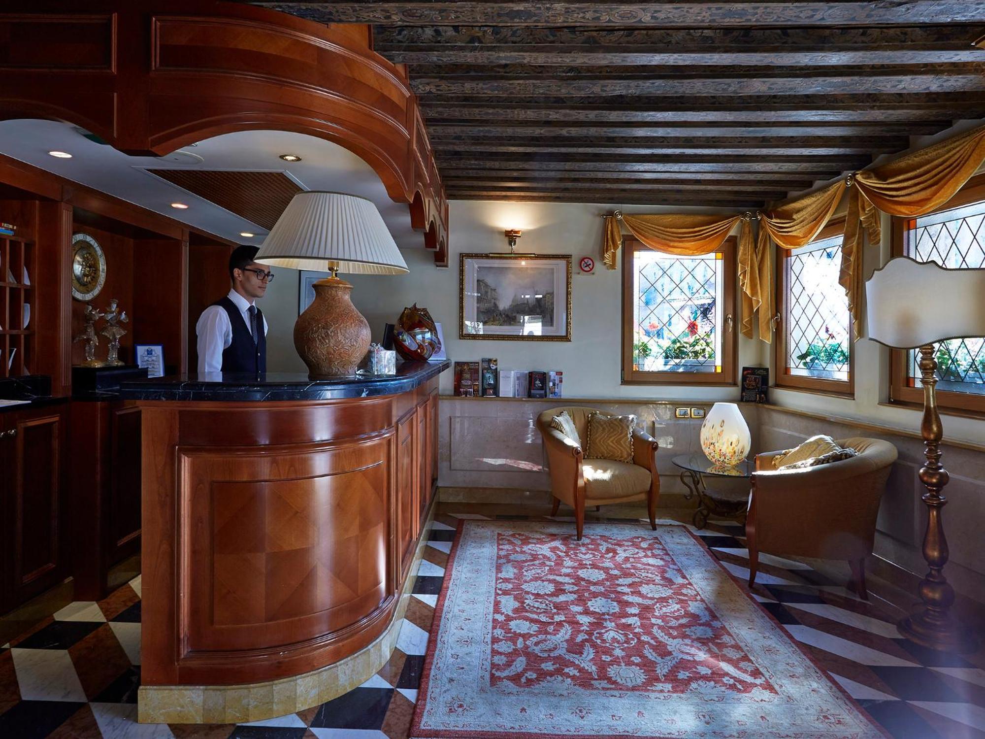 Hotel Antiche Figure Венеция Экстерьер фото