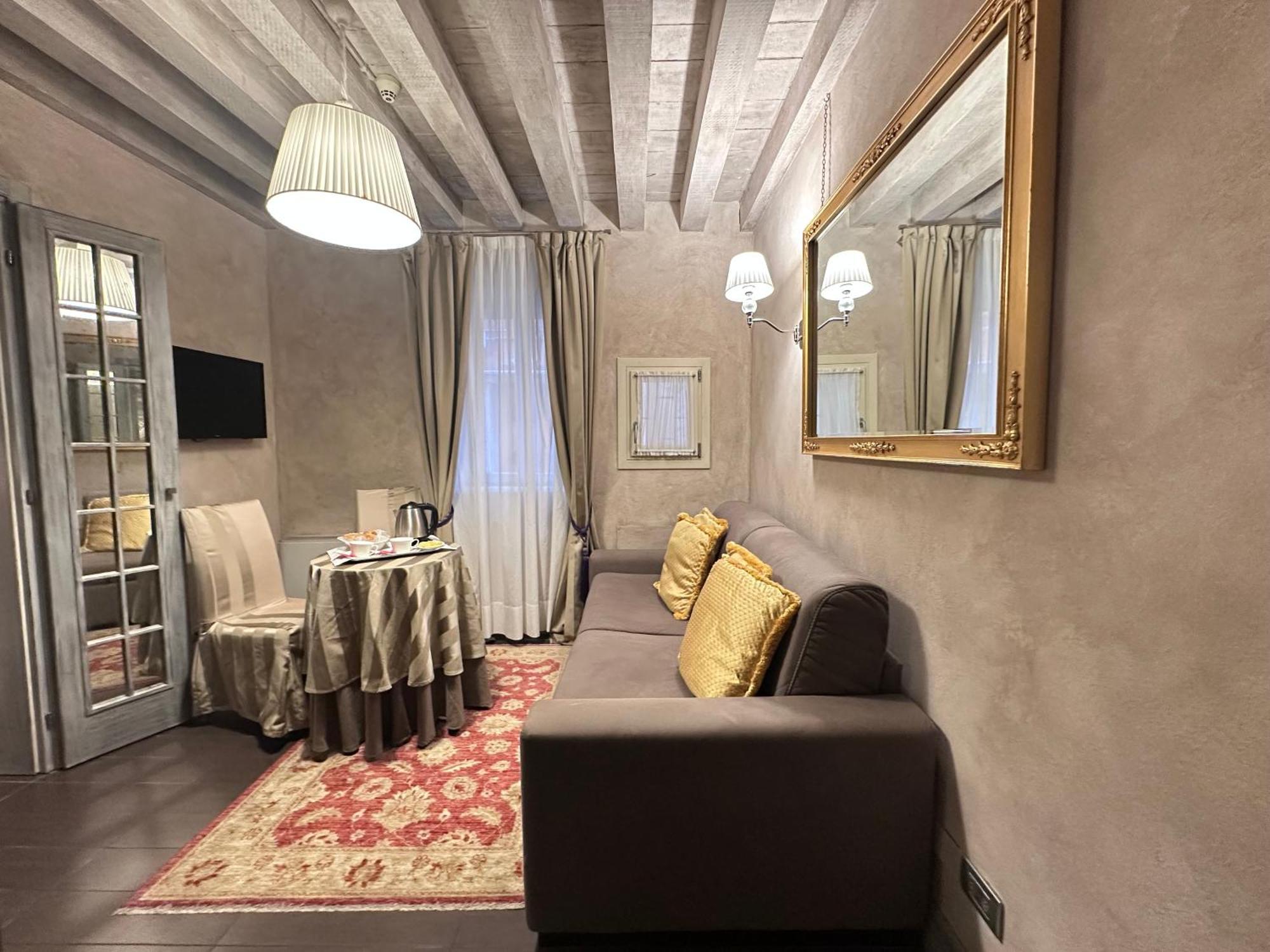Hotel Antiche Figure Венеция Экстерьер фото